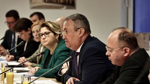 SURSE Ce le-a spus premierul Ciucă europarlamentarilor români la Bruxelles despre Schengen: Să nu fim vocali împotriva Olandei / Să nu le zicem nimic, așa e bine / Oficial: România este pregătită să adere la Spațiul Schengen