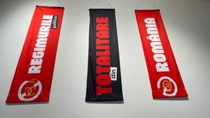 VIDEO Cum folosea propaganda legionară, figuri istorice fără nicio legătură cu mișcarea / Istoric: Personaje sinistre ajung să fie îndrăgite de o parte a societății, din necunoaștere / Regimuri totalitare, expoziție la Alba Iulia