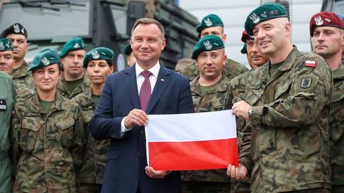 Reacții după ieșirea președintelui Poloniei, care a declarat despre UE: Deocamdată să ne lase în pace