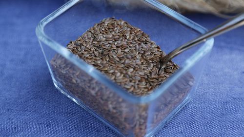 Cele mai importante 9 beneficii pentru sănătate pe care le aduc semințele de in / Sunt o sursă excelentă de cupru, implicat în dezvoltarea creierului