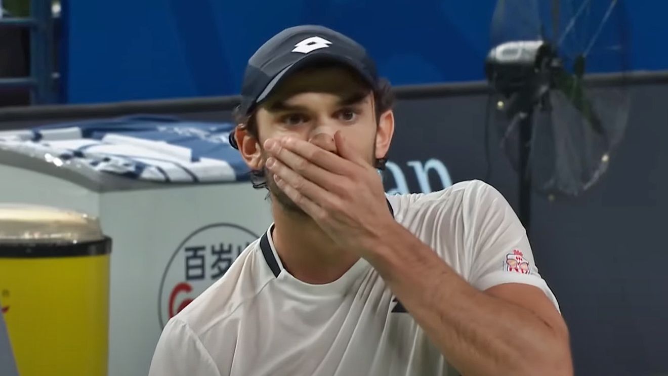 Povestea care a uimit lumea tenisului: „Girafa” din Monaco s-a școlit în Texas, iar brățara lui Federer i-a purtat noroc
