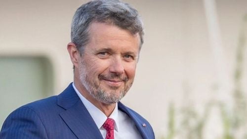 Regele danez își schimbă stema pe fondul disputei cu Trump pe tema Groenlandei / Desenul arată intenția de a păstra controlul asupra Insulelor Feroe și Groenlandei, pe care Trump spune că ar dori ca SUA să le cumpere