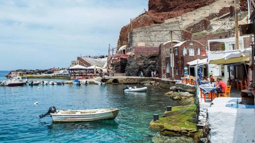 Grecia: Statul va plăti cazarea pentru turiștii străini depistați pozitiv cu coronavirus în timpul vacanțelor