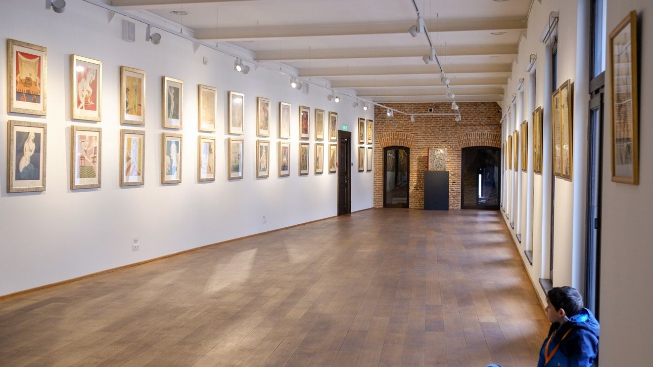 Peste 20 de opere atribuite în mod fals lui Salvador Dali şi expuse în Italia, confiscate de poliţie