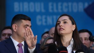 Conflict între extremiști. Anamaria Gavrilă (POT): AUR nu a votat ca să plece Bolojan. Spor la propagandă! Suspendarea lui Nicușor Dan este la fel ca suspendarea lui Iohannis?