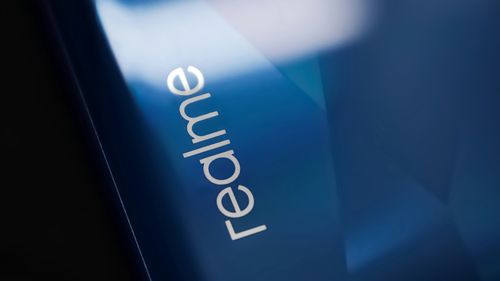 Realme promite unul dintre cele mai autonome telefoane din lume: baterie de 10.000 mAh