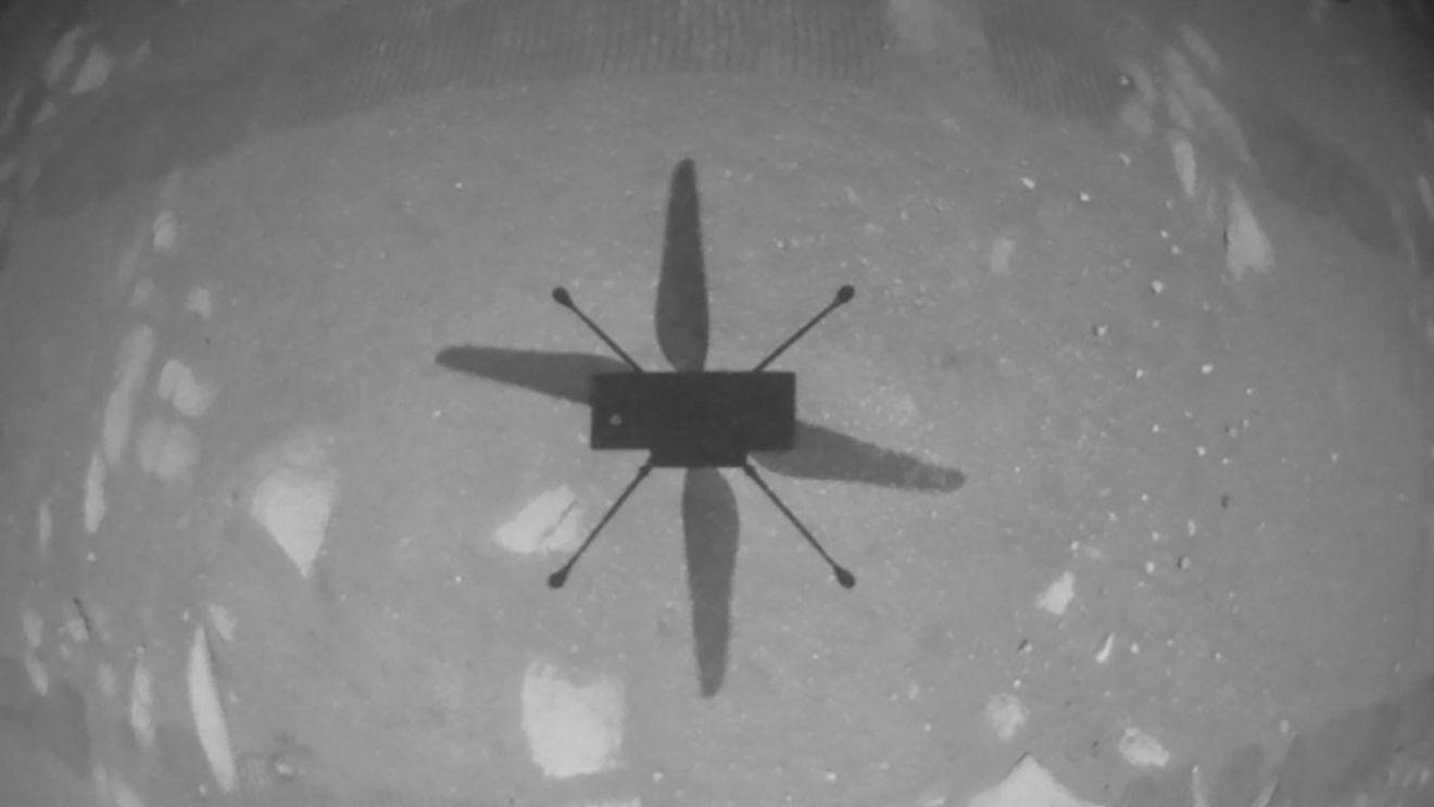 VIDEO Mini-elicopterul Ingenuity al NASA scrie istorie după efectuarea primului zbor pe Marte
