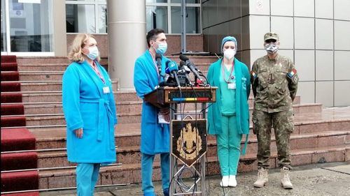 Șeful campaniei de vaccinare anunță că 1000 de persoane, din cele peste 700.000 vaccinate cu ambele doze, s-au infectat cu COVID-19/ Într-un singur caz a fost raportată o formă severă