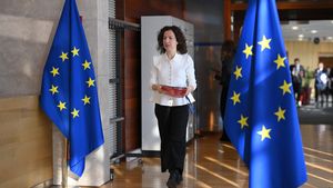 Roxana Mînzatu, vicepreședinte al CE: România stă bine la capitolul femei în IT, dar doar 28% dintre adulți au abilități digitale de bază / O treime dintre adolescenți din UE nu au competențe precum operațiunile matematice de bază
