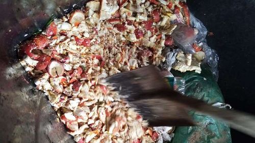 16 kg de ciuperci, suspecte că sunt otrăvitoare, confiscate dintr-o piață din Alba / ”Astfel de ciuperci nu sunt destinate consumului uman şi pot reprezenta un real pericol pentru sănătate”