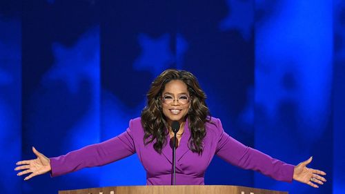 Candidata democrată Kamala Harris, invitata starului de televiziune Oprah Winfrey / În emisiune au intervenit numeroase vedete, precum Jennifer Lopez, Meryl Streep, Julia Roberts și Ben Stiller