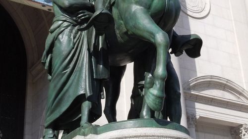 Statuia lui Theodore Roosevelt din New York a fost demontată şi expediată în Dakota de Nord / Anunţul retragerii statuii a venit la puţin timp după moartea lui George Floyd