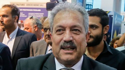 UE a adăugat pe lista neagră șapte miniștri din noul Guvern al Siriei. Prim-ministrul Hussein Arnous figurează pe această listă încă din 2014