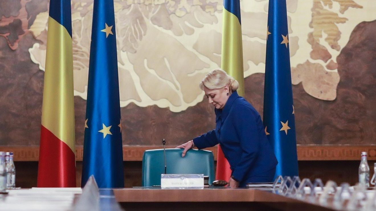 Dăncilă a renunțat la creșterea salariului minim și pasează decizia viitorului Guvern