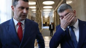Retrogradarea României în categoria nerecomandată investițiilor aduce și cel mai grav scenariu: „Toți ne vom împrumuta”
