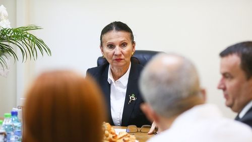 EXCLUSIV Ministrul Sănătății, Sorina Pintea, a numit-o manager la Spitalul de arși pe Simona Carmen Hîrțea, la un an și jumătate după ce Corpul de Control al ministerului a constatat că a avut un management dezastruos la Institutul Parhon