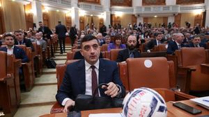 Partidul extremist AUR, criticat la moțiunea de cenzură pentru apropierea de Rusia. Bolojan: V-ați opus autorizării armatei române de a doborî dronele rusești 