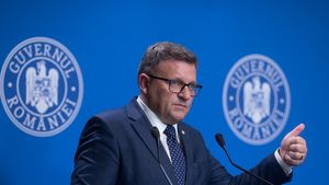 Variantele de grile cu salariile profesorilor de la 1 ianuarie 2024 vor fi gata până pe 15 iulie, spune ministrul Muncii, Marius Budăi. Miercuri are loc o nouă ședință cu sindicatele din Educație
