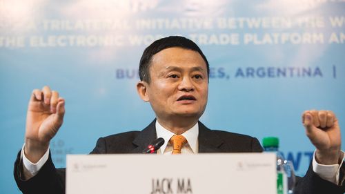 Jack Ma a amânat planurile de a vinde acțiuni Alibaba în valoare de sute de milioane de dolari / Acțiunile gigantului chinez s-au prăbușit joi cu 9% la New York și vineri cu aproape 10% la Hong Kong