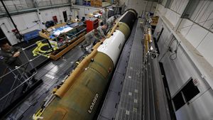 Rusia, pregătită pentru o nouă realitate fără limite privind controlul armelor nucleare / Acordul New Start expiră joi