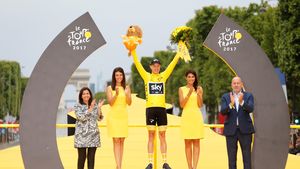Christopher Froome, cvadruplu câștigător al Turului Franței, și-a anunțat retragerea din ciclismul profesionist