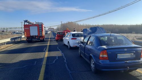 Trafic blocat pe DN 22B, la ieșirea din Brăila, în urma unui accident în care au fost implicate cinci mașini