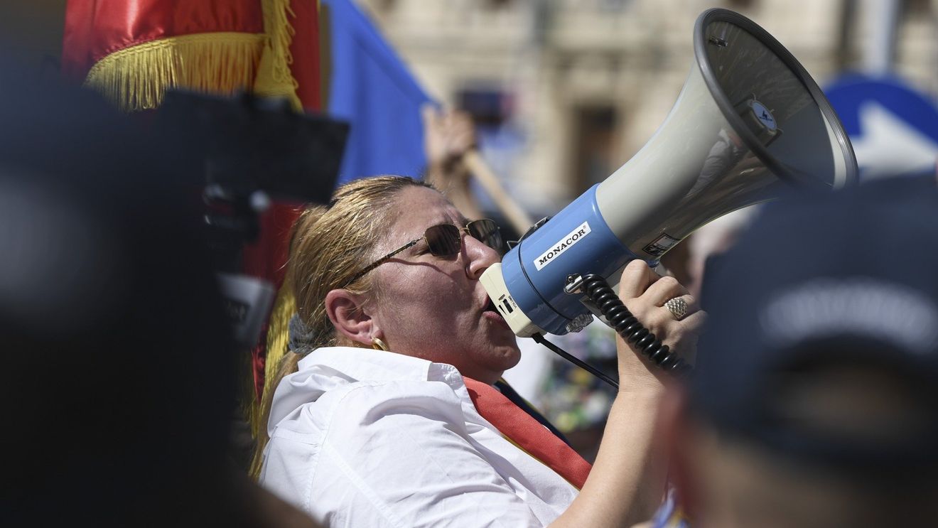 Vasile Dîncu spune că Șoșoacă ”nu e nici putinistă, cu siguranță, nici legionară”/ Liderul PSD crede că Simion și Șoșoacă ”au o limită peste care nu trec, UE și NATO”/ Șoșoacă s-a opus înființării unui comandament NATO în România
