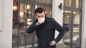 "Răcelile lungi" ar putea fi la fel de frecvente precum "Covidul lung", cu efecte de durată, potrivit unui studiu publicat în The Lancet