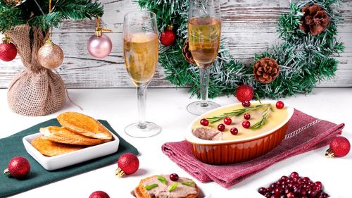 VIDEO | Paté de sărbătoare din ficat de pui/ Preparat cu vin roșu și smântână proaspătă, devine un aperitiv fin pentru masa de Crăciun