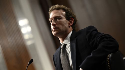 Investitorii Meta și Zuckerberg ajung la o înțelegere pentru a încheia procesul de 8 miliarde de dolari legat de încălcarea confidențialității pe Facebook