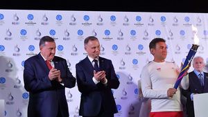 Flacăra pentru Jocurile Europene de la Cracovia s-a aprins la Roma. Președintele polonez Andrzej Duda a salutat decizia excluderii sportivilor ruși și bieloruși