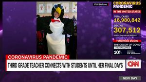 O profesoară din SUA a continuat să predea cu masca de oxigen pe față, înainte să fie răpusă de Covid-19 – CNN