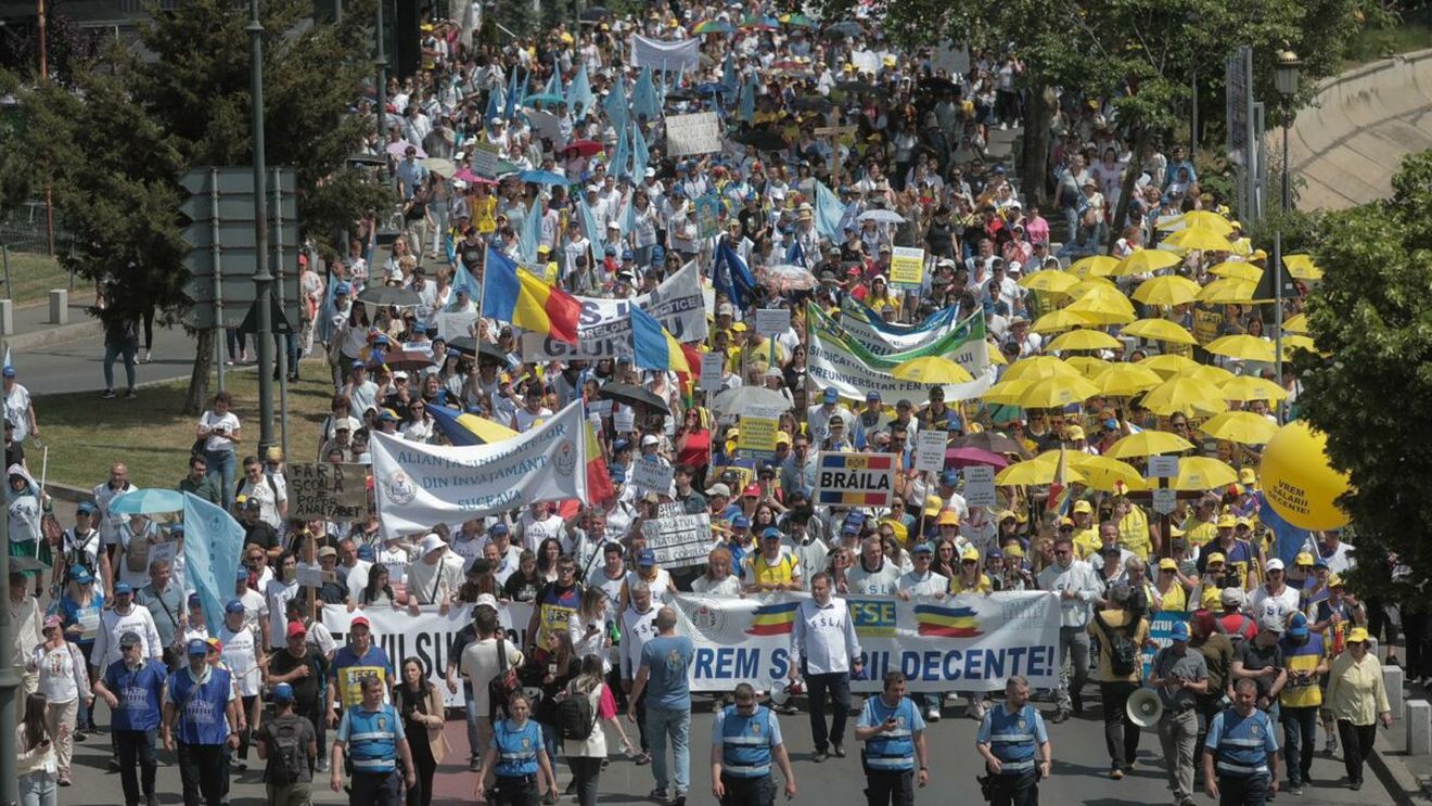 Presa maghiară de opoziție: În timp ce protestele profesorilor din România şi-au atins scopul, în Ungaria nu au obţinut niciun rezultat