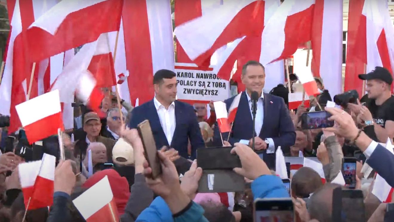 Candidatul naţionalist la președinția Poloniei, Karol Nawrocki,  încearcă să atragă electoratul extremei drepte, într-o înțelegere cu candidatul de pe locul al treilea, extremistul Slawomir Mentzen