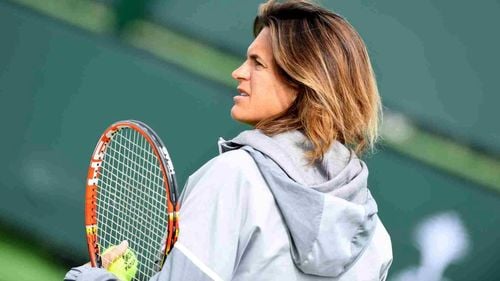 Fosta campioană de tenis Amélie Mauresmo depune plângere împotriva soției sale pentru hărțuire și umilire