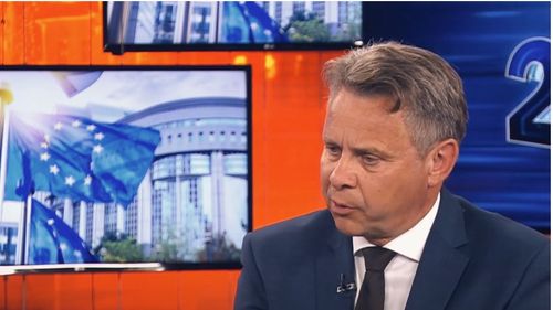 Tomaž Vesel, alesul Sloveniei pentru funcția de comisar european, și-a retras candidatura după presiunile Ursulei von der Leyen pentru egalitatea de gen (Politico)