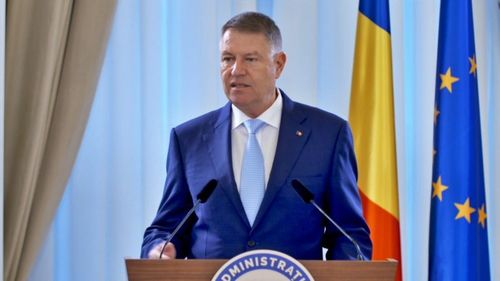 Președintele Iohannis consideră amenda primită de la CNCD una ”profund politică” și anunță că o va contesta în instanță