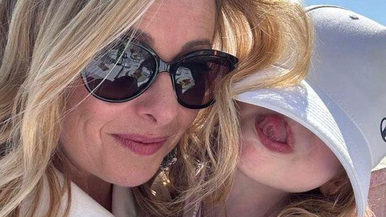 Meloni respinge criticile legate de weekendul petrecut cu fiica sa la New York: Am decis să îndeplinesc cel mai frumos şi natural rol al meu, acela de mamă