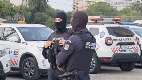 VIDEO DNA, percheziții la ISCTR Timiș: Șeful regionalei ar fi fost prins în flagrant cu o mită de 6.500 de euro / Peste 30 de percheziții efectuate la domiciliile unor angajați care ar fi instaurat un sistem de „șpagă centralizată”