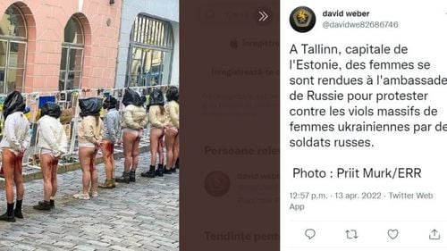 Protest la ambasada Rusiei din Estonia împotriva violurilor din Ucraina: Mai multe femei au manifestat parțial dezbrăcate, cu vopsea roșie în zonele intime, mâinile legate și capetele acoperite în saci negre