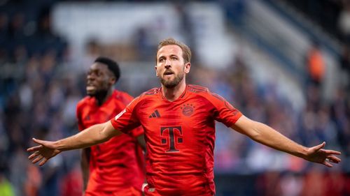 Harry Kane a devenit cel mai rapid fotbalist care atinge cota de 50 de goluri în Bundesliga / Englezul a doborât recordul lui Erling Haaland după victoria lui Bayern, scor 3-0, cu Augsburg