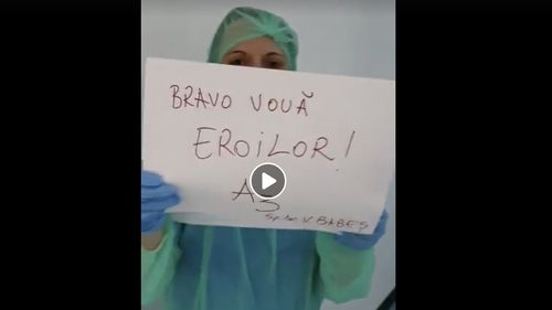 VIDEO Gest emoționant al personalului medical de la Spitalul ”Victor Babeș” din București pentru colegii lor de la Secția Pneumologie: ”Bravo vouă, eroilor!”