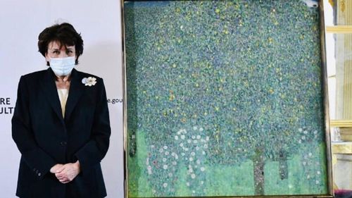 Singura pictură de Gustav Klimt pe care o deținea Franța va fi restituită proprietarilor / Tabloul „Tufe de trandafiri sub copaci'' a fost confiscat de naziști în 1938