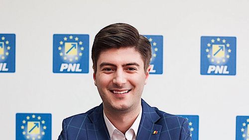 O companie de stat îi plătește directorului adjunct masterul. Alexandru Pencu, copil de șef local al serviciilor secrete și fost consilier al lui Lucian Bode, numit director adjunct la numai 25 de ani