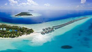 „Ora insulei”: De ce unele resorturi de lux din Maldive își mută ceasurile cu o oră înainte