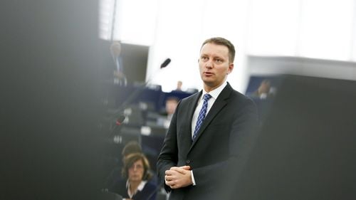 Eurodeputații români și bulgari cer Comisiei Europene să depună plângere la Curtea Europeană de Justiție împotriva Austriei, care a încălcat „principiul cooperării loiale”, în privința extinderii Schengen