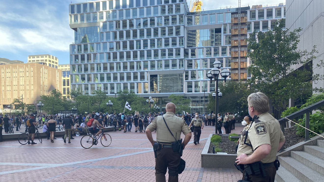 Șase polițiști albi recunosc că au torturat doi afro-americani în Mississippi