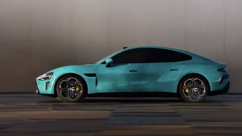 Preţul primului vehicul electric al Xiaomi va fi de aproape 70.000 de dolari / Compania chineză va lansa joi mașina SU7 și vizează segmentul premium, la concurență cu Tesla