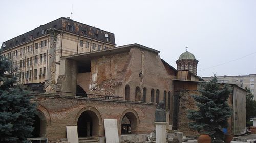 Muzeul Municipiului București aşteaptă un răspuns de la Primăria Capitalei la numeroasele sesizări privind situaţia Palatului Voievodal Curtea Veche