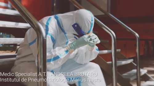 VIDEO Clip de promovare a vaccinării realizat de voluntari. Mesajul medicilor: ”Cu toată iubirea noastră vă rugăm să vă vaccinați”